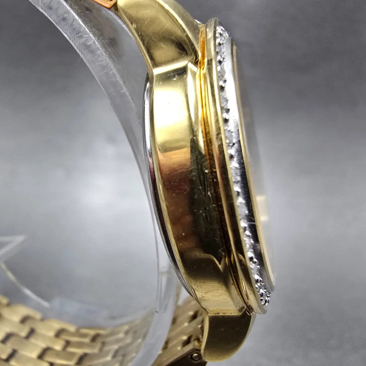 Citizen Eco-Drive Watch Women 30mm MOP Dial Gold Date Diamonds EW2282-52D Runs3