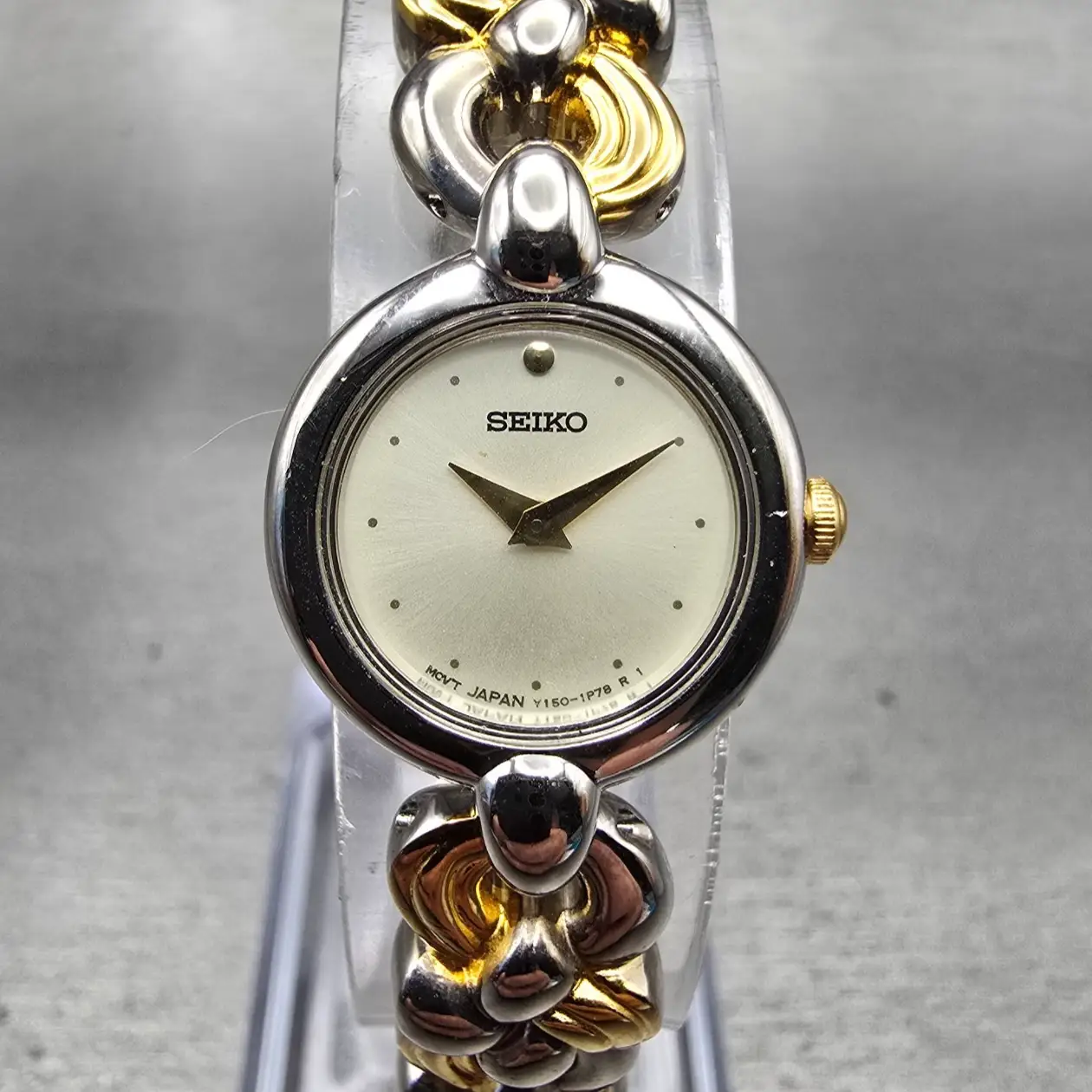 Seiko Watch Women 18mm Ivory Dial Silver Tone Round Y150-0M69 New Battery VTG0
