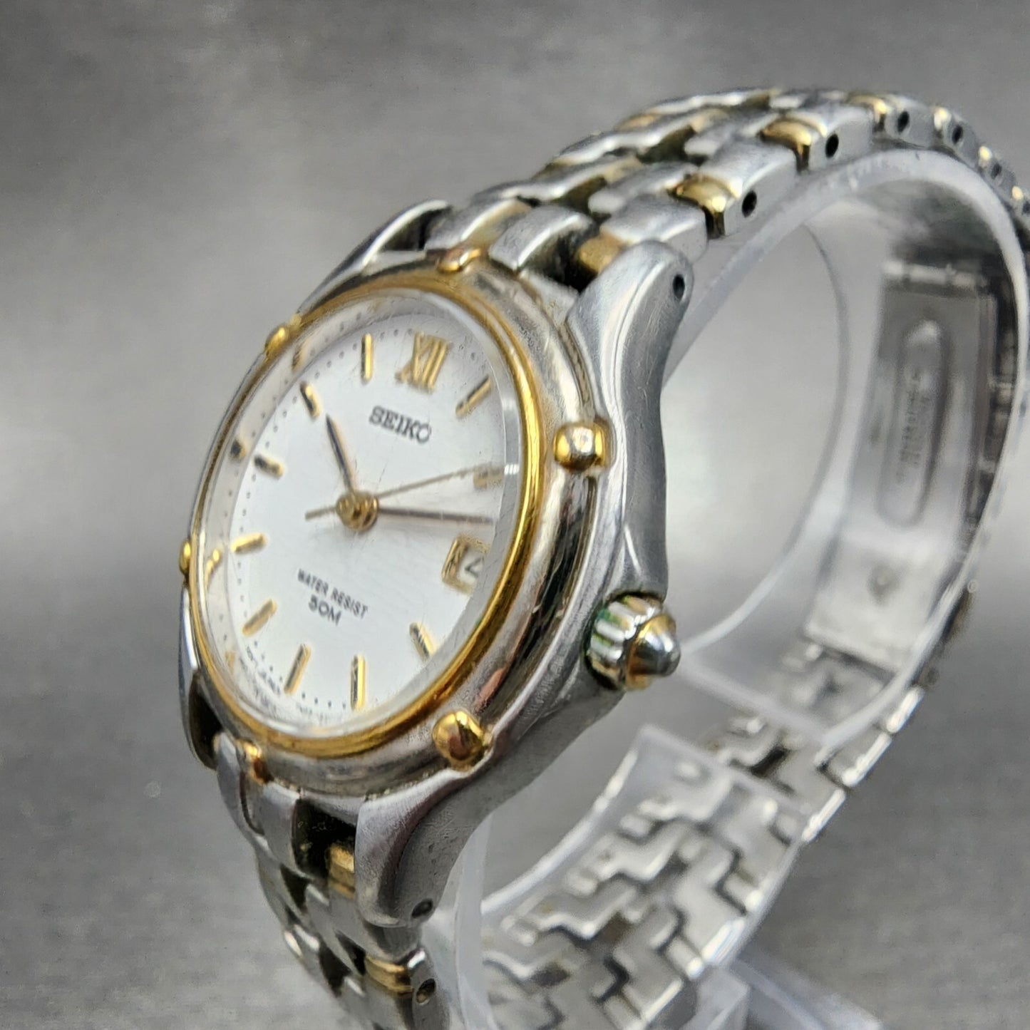 Seiko Watch Women 26mm White Dial Two Tone Date Round 7n820599 New Battery A1232