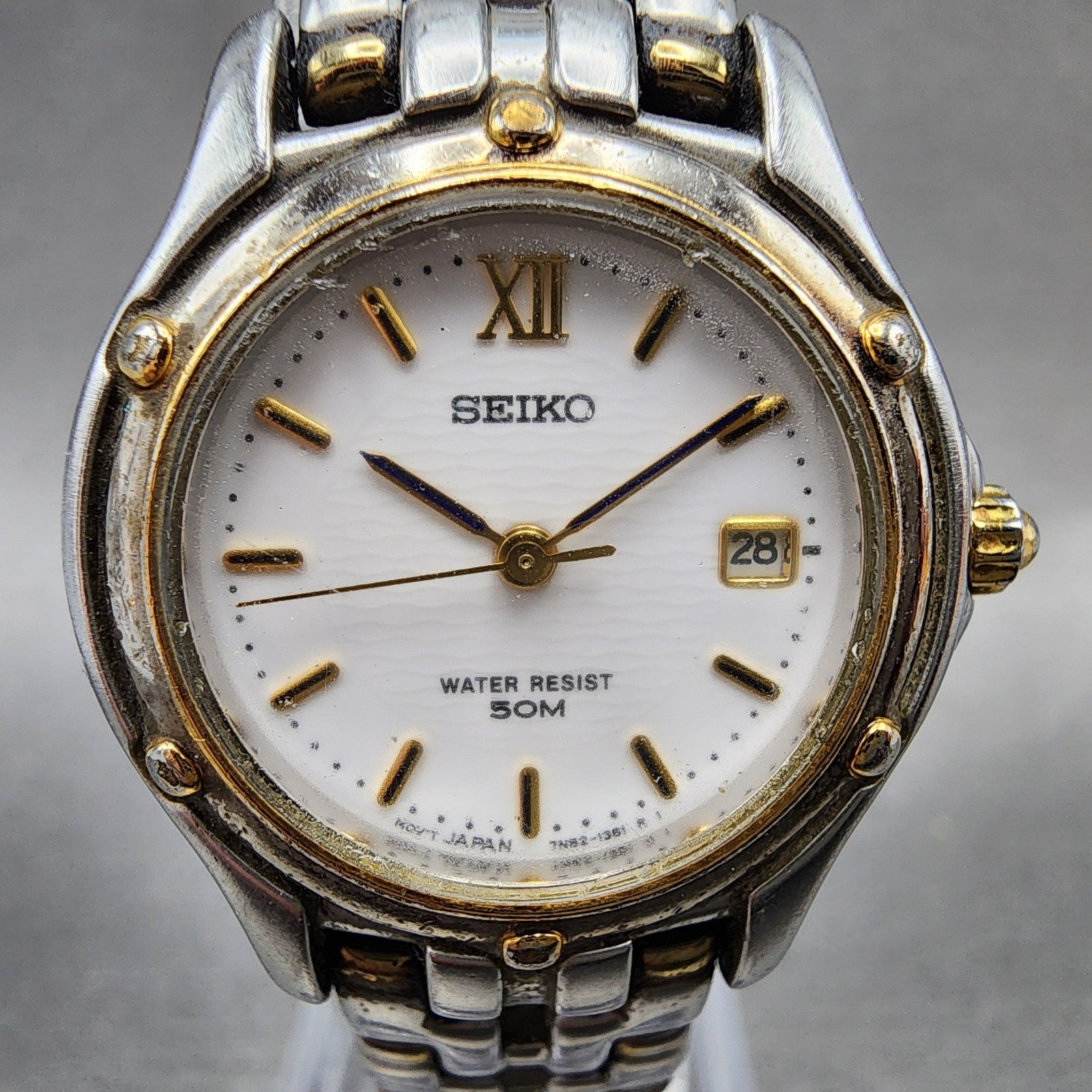 Seiko Watch Women 26mm White Dial Two Tone Date Round 7n820599 New Battery1