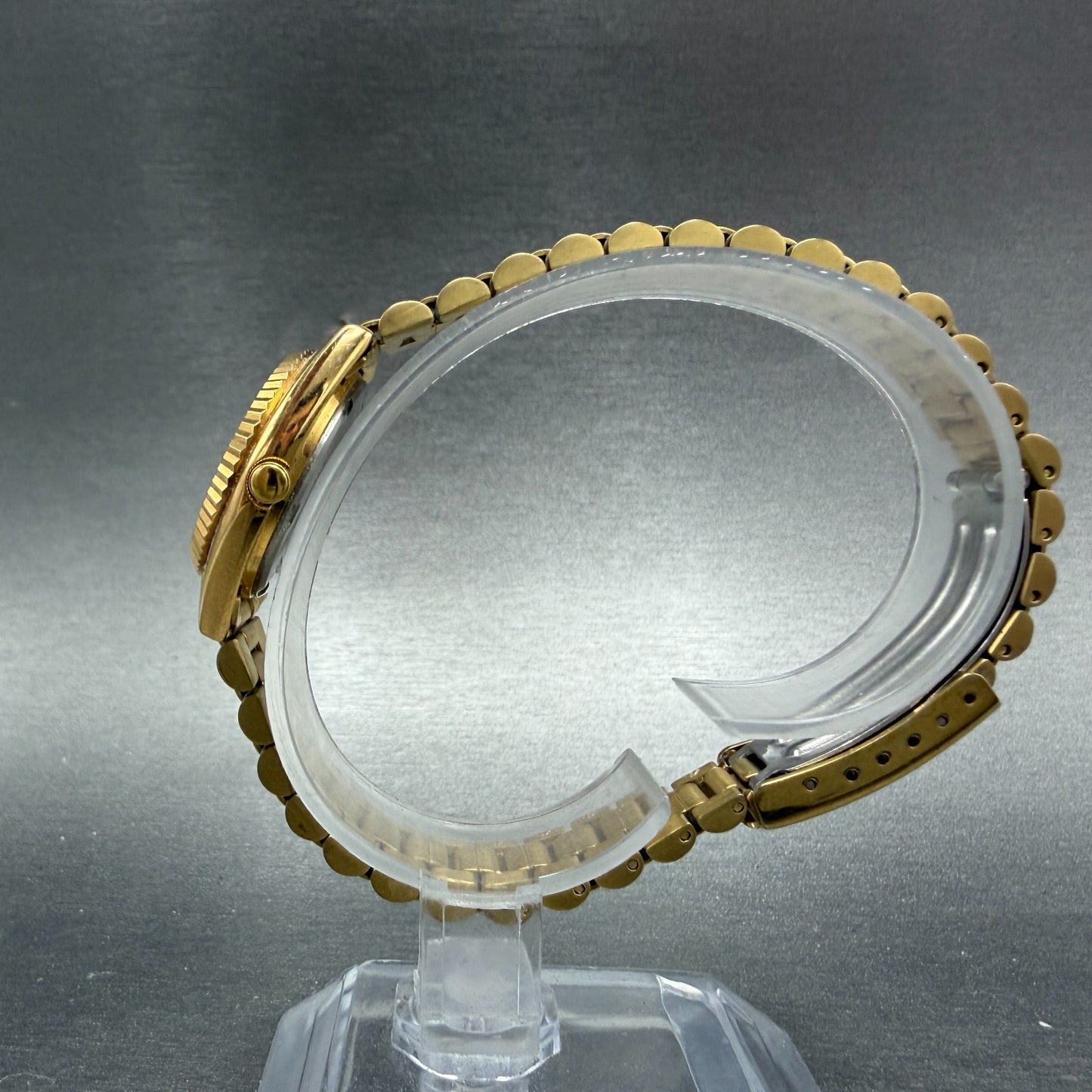 Seiko Watch Women 24mm Black Tone Gold Tone Daydate Round 7N83-0041 New Battery56