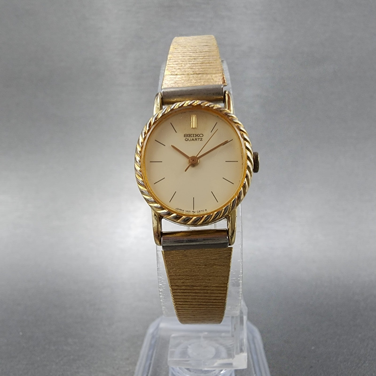 Seiko Watch Women 20mm Cream Dial Gold Tone 14215510 New Battery5