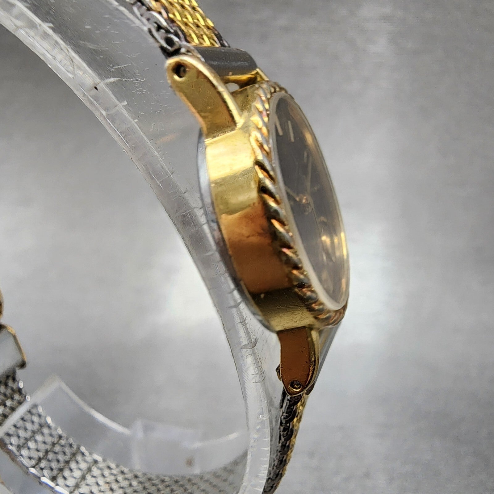 Seiko Watch Women 19mm Brown Dial Gold Tone 14215510 New Battery3