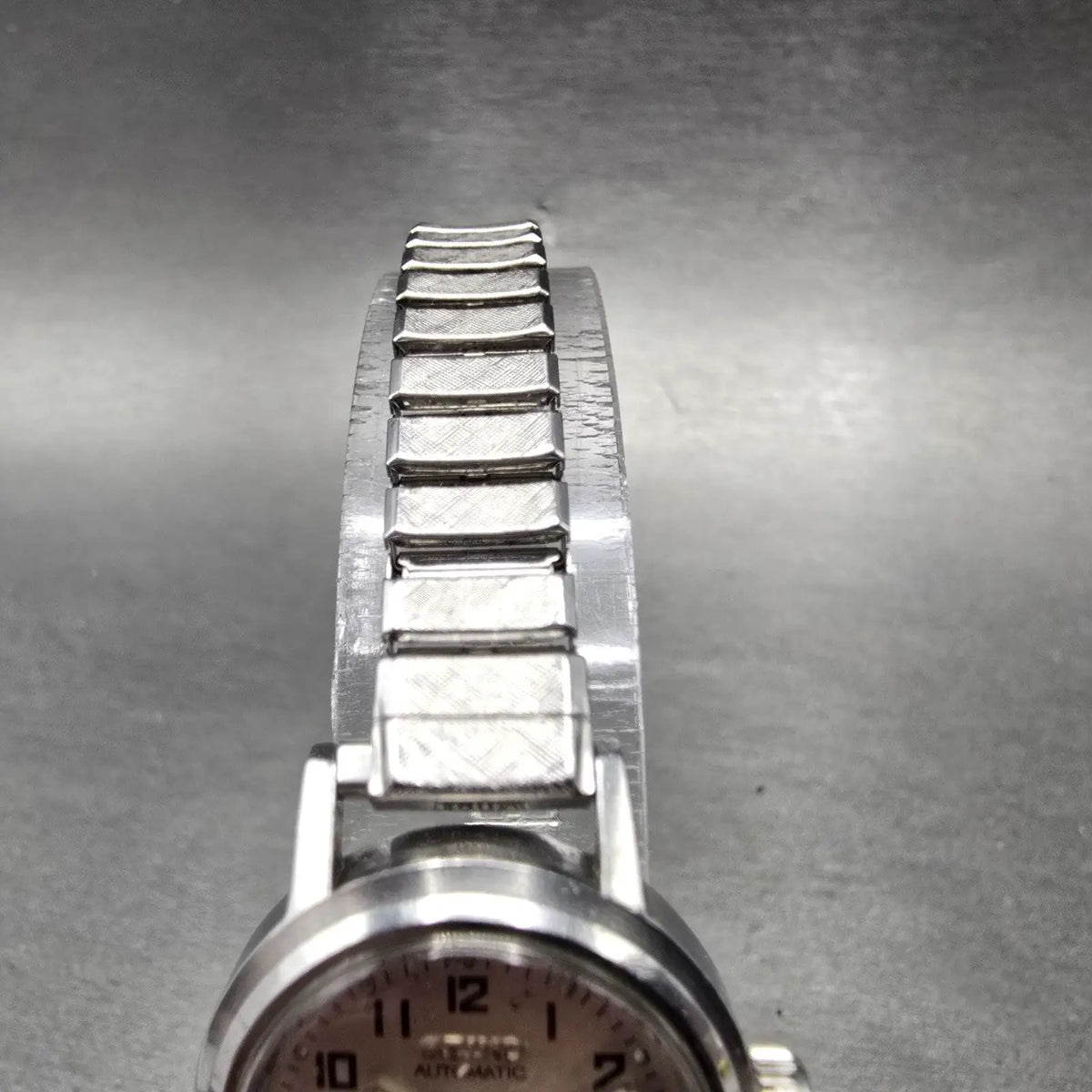 Seiko Automatic Watch Women 24mm Silver Dial Silver Tone Date 2205-0599 PARTS JP5