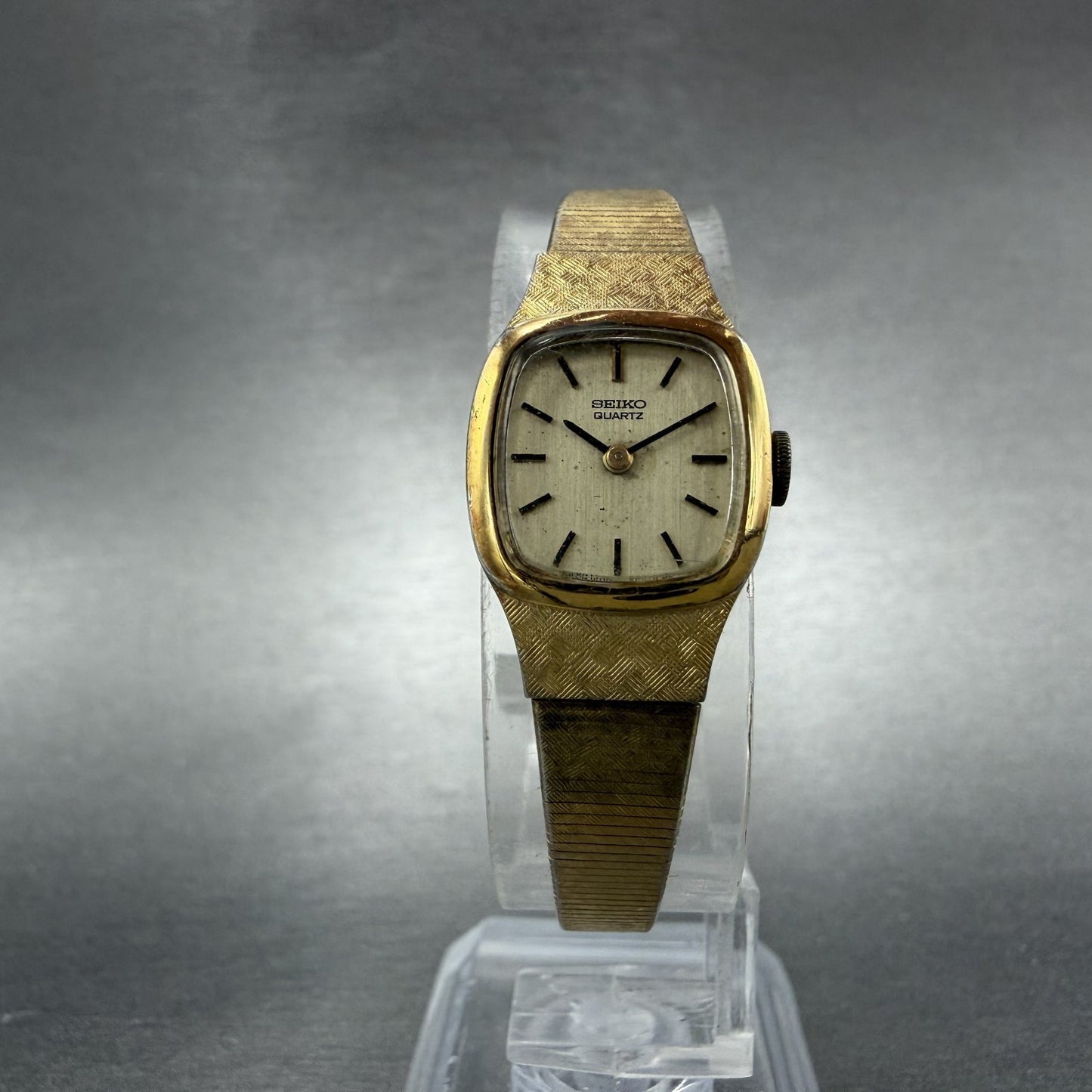 Seiko Watch Women 16mm Champagne Dial Gold Tone Rectangle 1400-6579 New Battery5