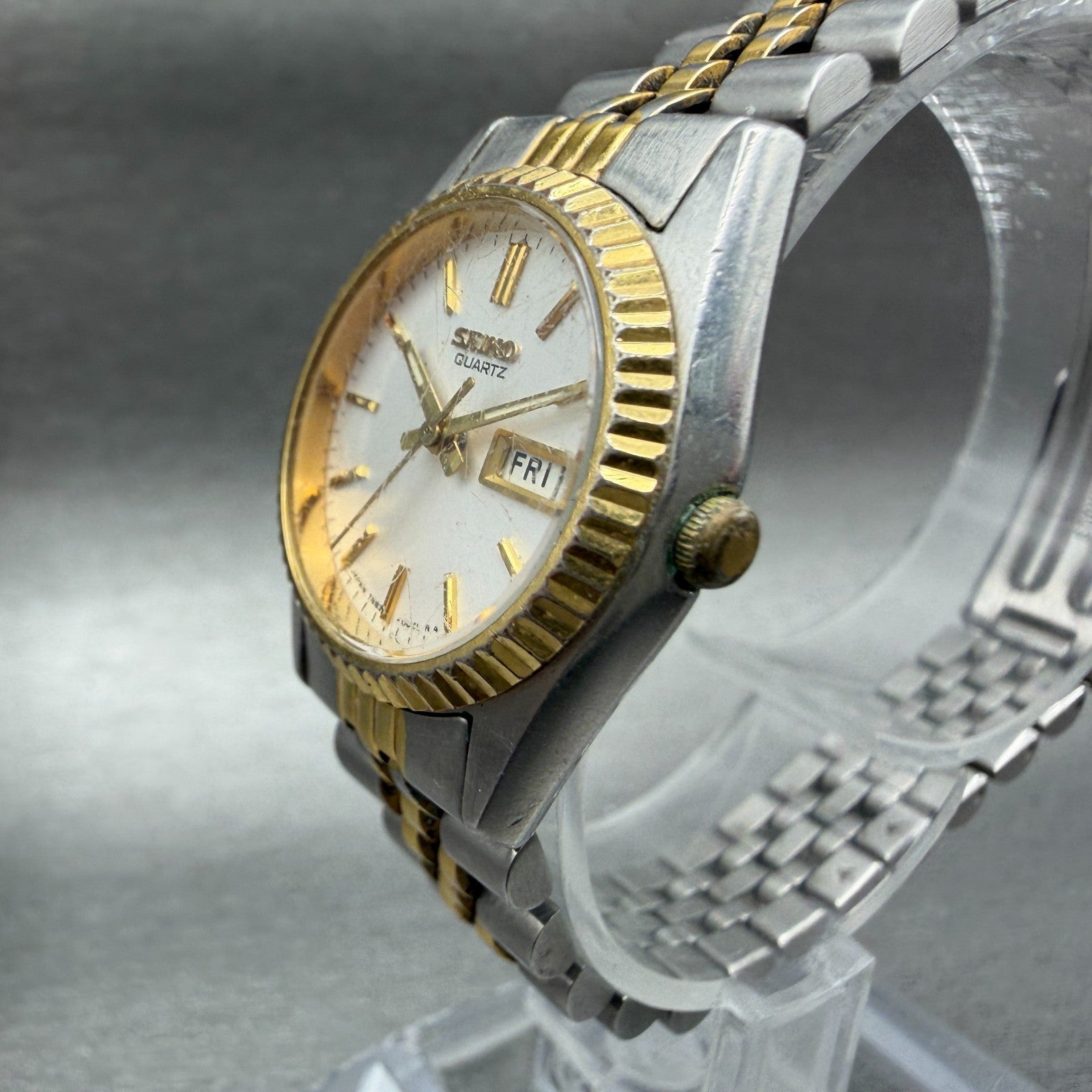 Seiko Watch Women 24mm White Dial Two Tone Daydate Round 7N83-0049 New Batt MKLA2