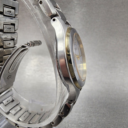 Seiko Solar Watch Women 25mm MOP Dial Two Tone Round V110-0AJ0 Runs