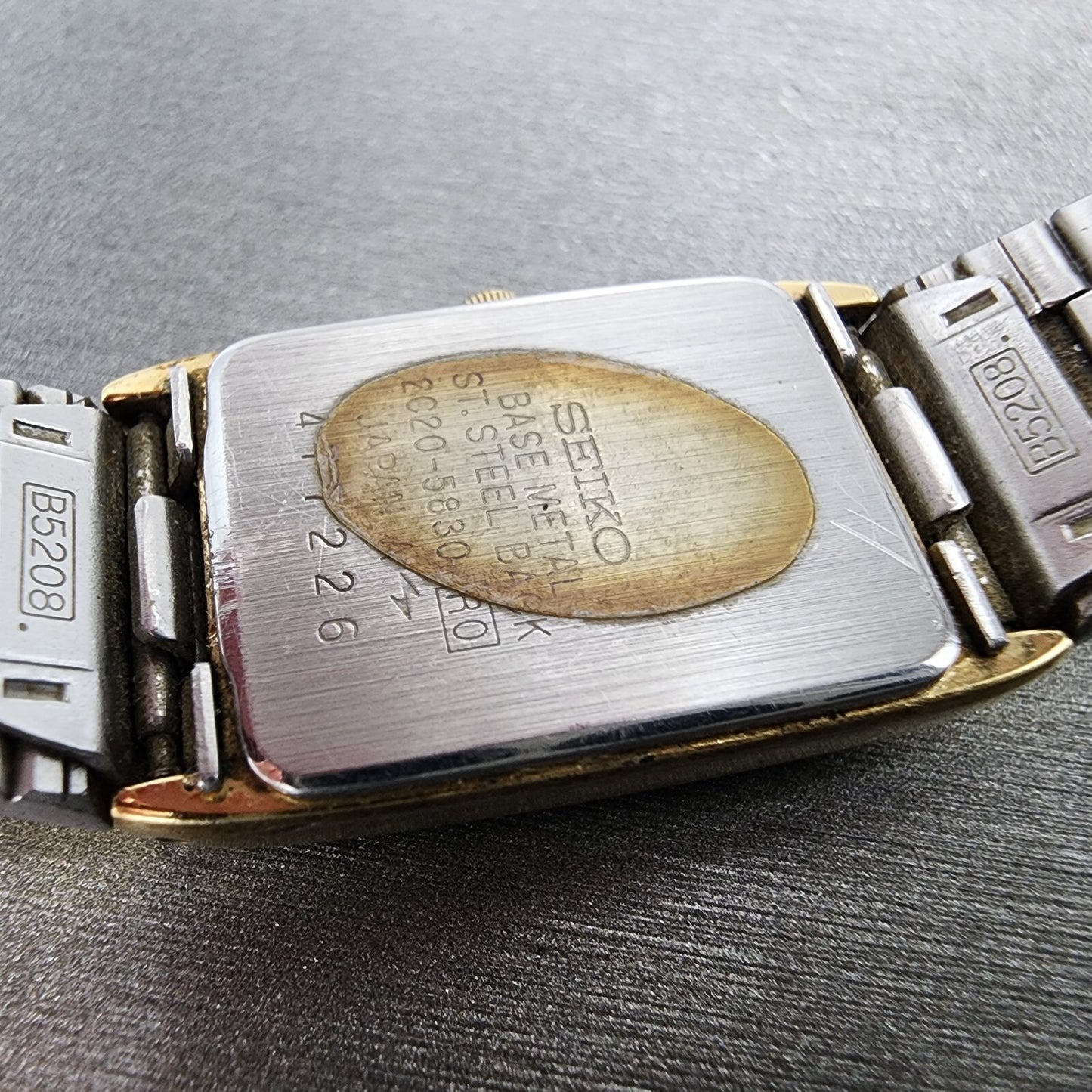 Seiko Tank Watch Women 17mm Black Dial Gold Tone Rectangle 2C205830 New Battery9