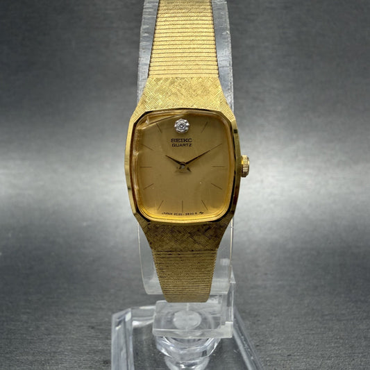 Seiko Tank Watch Women 16mm Champagne Dial Gold Tone 2C206379 New Battery0