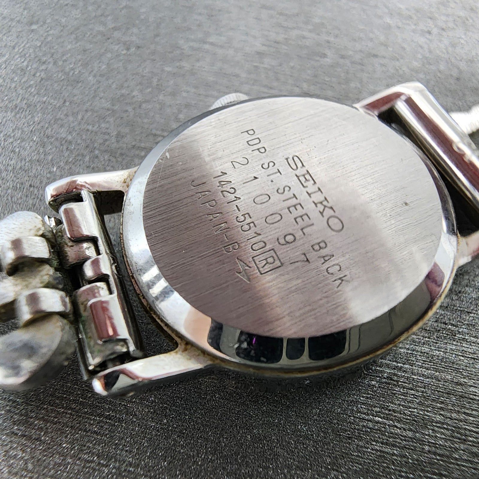 Seiko Watch Women 19mm Silver Dial Silver Tone Oval 14215510 New Battery VTG9
