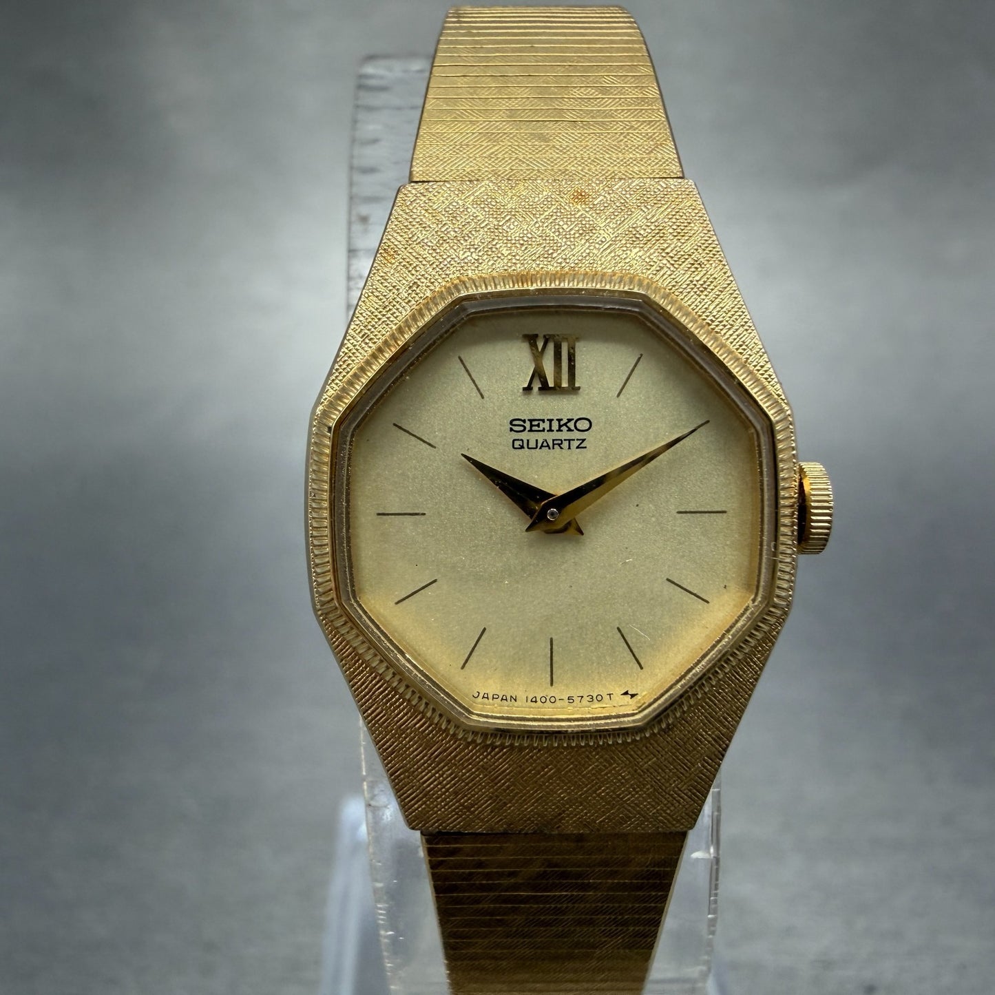 Seiko Watch Women 18mm Champagne Dial Gold Tone 1400-8019 New Battery Vintage0