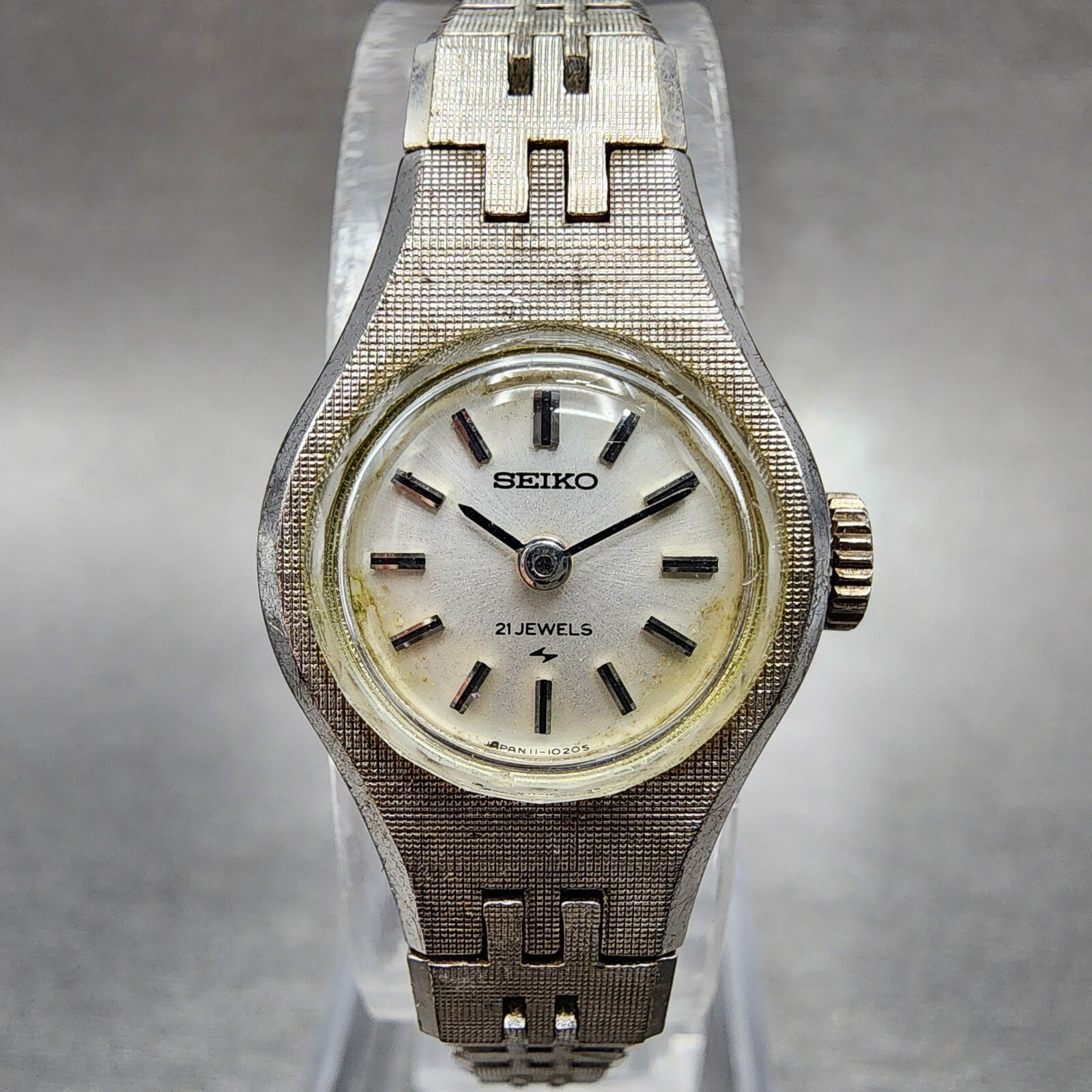 Seiko Watch Women 18mm Silver Dial White Gold Tone Round Manual Wind Runs VTG0