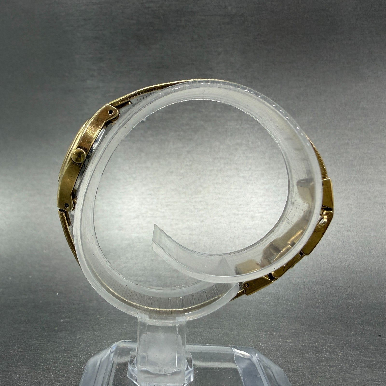 Pulsar Watch Women 15mm Cream Dial Gold Tone Oval V232-6970 New Battery6