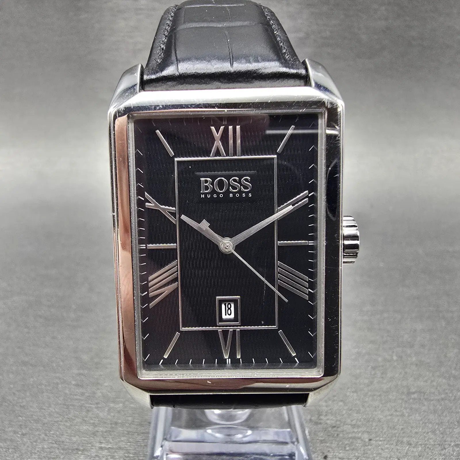 Hugo Boss Classico watch Men 31mm Black Dial Steel Date Rectangle New Battery0