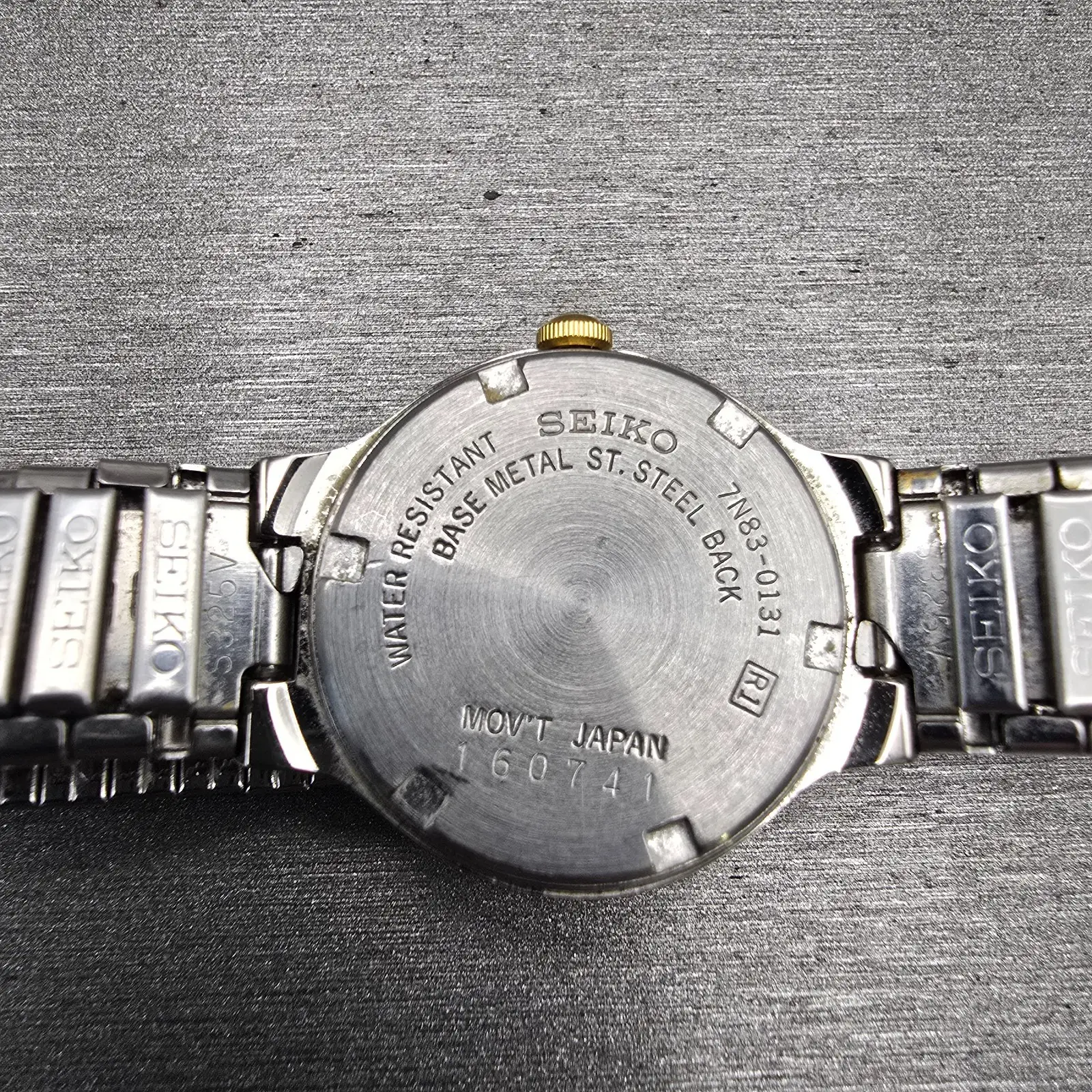 Seiko Watch Women 24mm White Dial Two Tone Daydate Round 7N83-0131 New Battery10