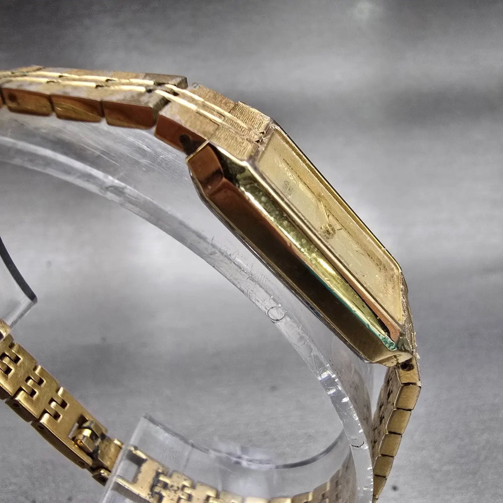 Citizen CQ Watch Women 13nn Champagne Dial Gold Tone 5421-S18523 New Battery VTG3