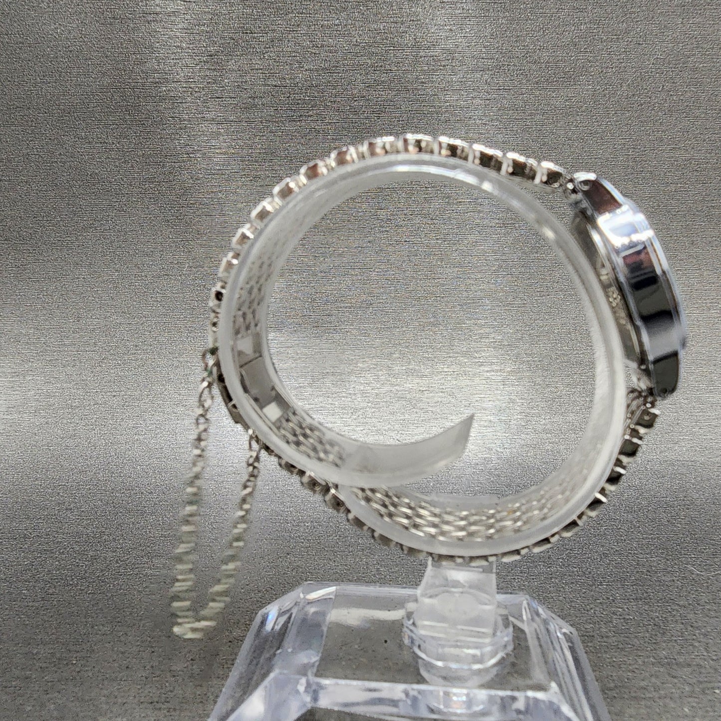 Seiko Alba Watch Women 23mm Silver Dial Silver Tone V8110780 New Battery8