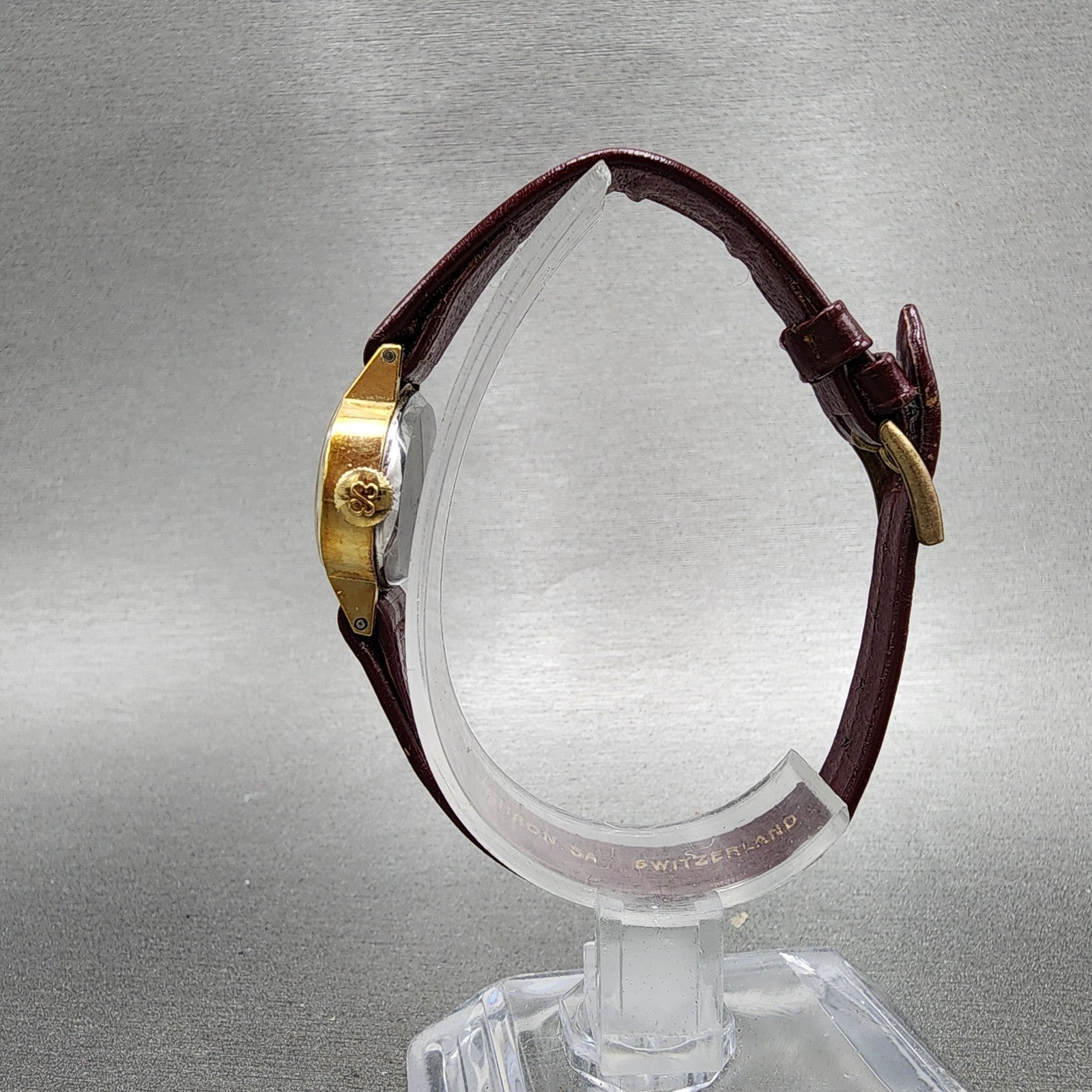 Ernest Borel Watch Women 25mm Red Dial Gold Plated Manual Wind Runs VTG10