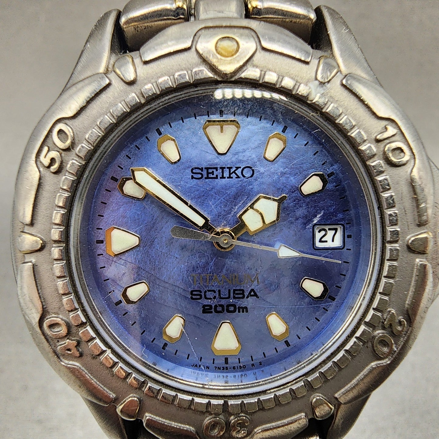Seiko Scuba Dive Watch Men 38mm MOP Dial Titanium Tone Date 7n356120 PARTS2