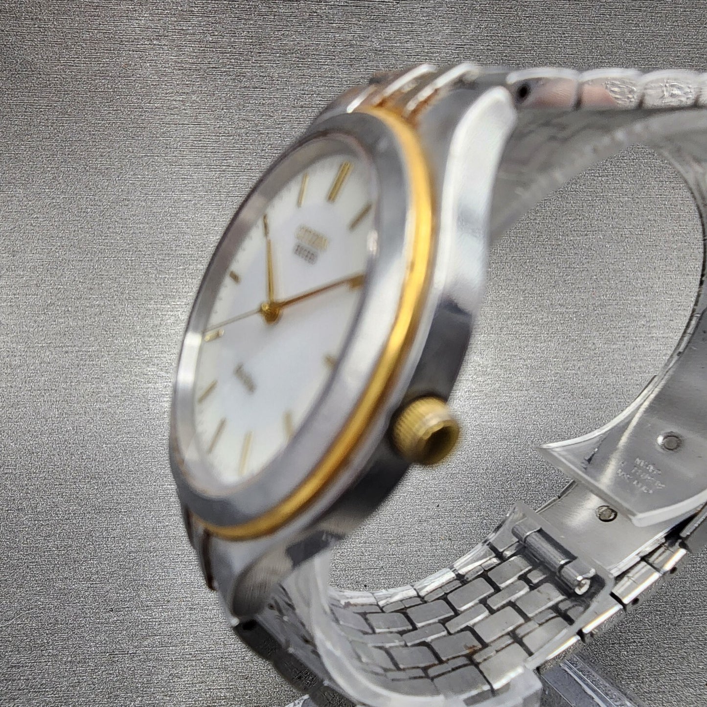 Citizen Exceed EcoDrive Watch Men 35mm White Dial Two Tone A730H09467 PARTS3