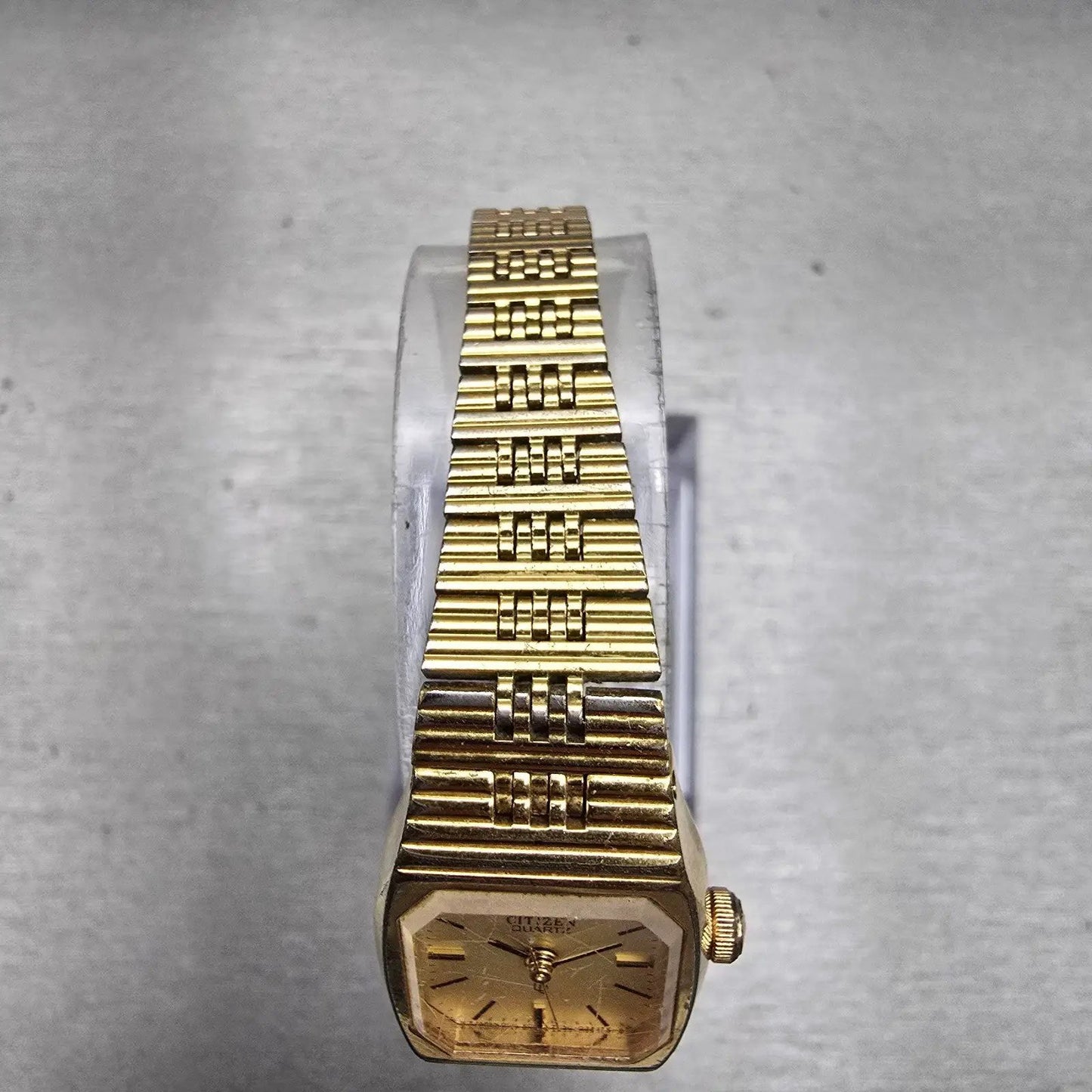 Citizen CQ Watch Women 25mm Champagne Dial Gold Tone 4-0403255 New Battery VTG4