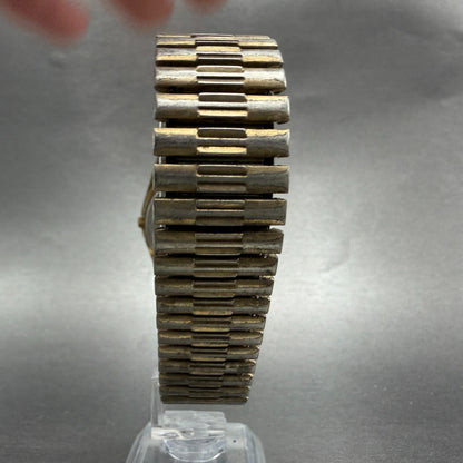 Bulova Accutron Watch Men 36mm Gold Dial Gold Tone Daydate Round 7256 PARTS8