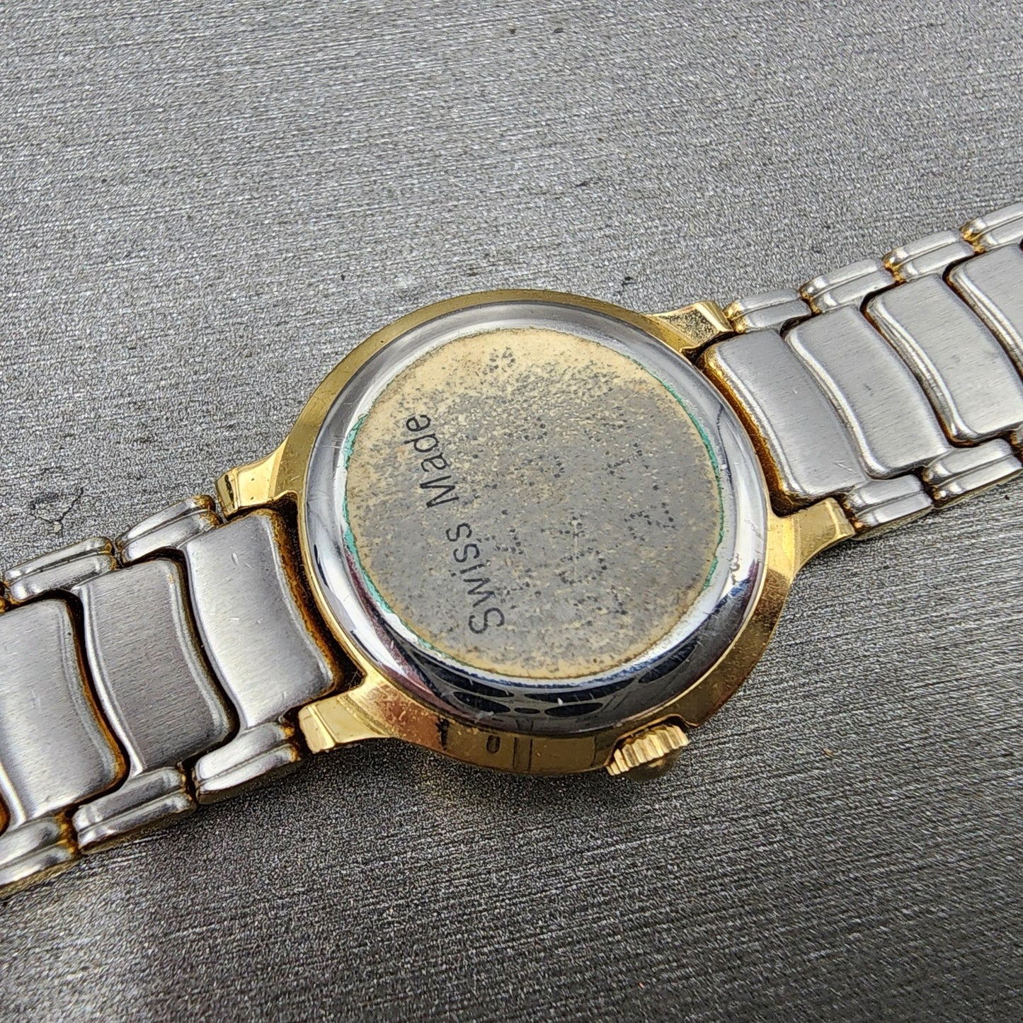 Rado Lesoir Watch Women 23mm Gold Dial Gold Tone Roud 202 PARTS10