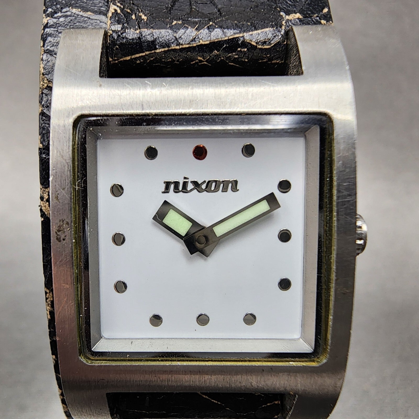 Nixon The Lizzie Watch Women 22mm White Dial Steel Leather Band New Battery1