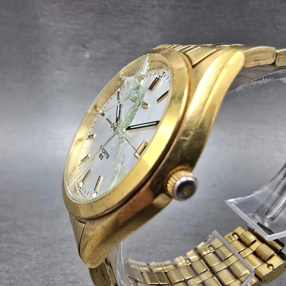 Seiko Sports 50 Watch Men 37mm Silver Dial Gold Tone Date 7N42-8079 PARTS3