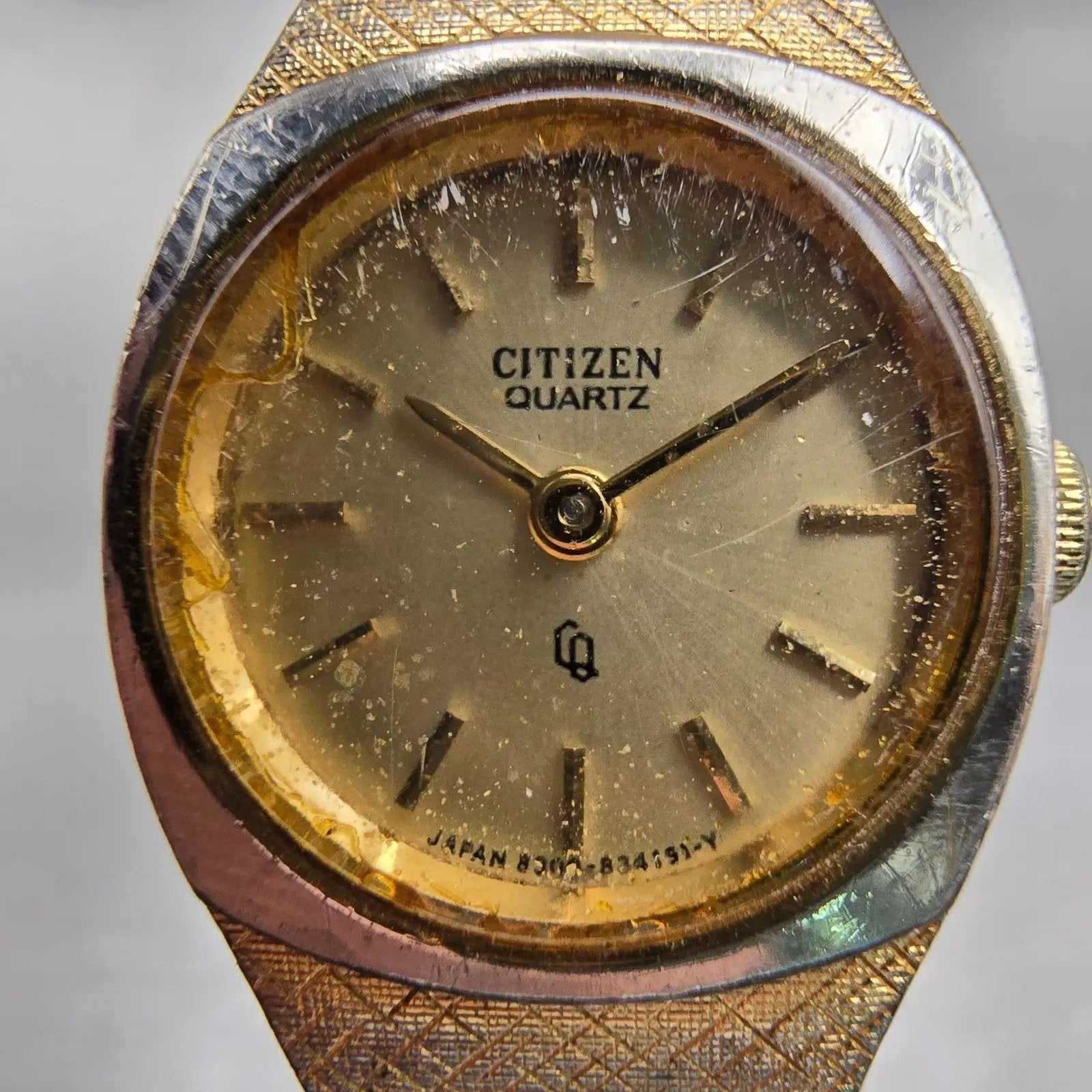Citizen CQ Watch Women 18mm Gold Dial Gold Tone Round 4-832779 New Battery VTG2
