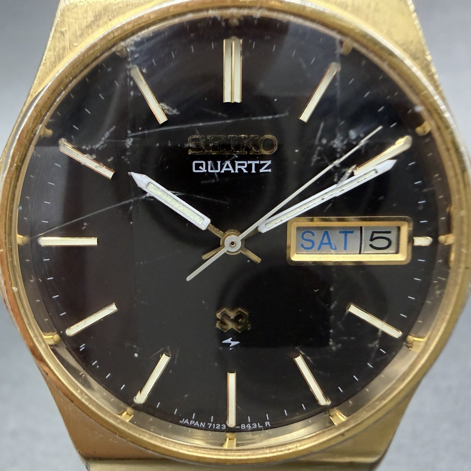 Seiko SQ Watch Men 35mm Brown Dial Gold Tone Daydate Round 7123-8339 NewBat RAED1