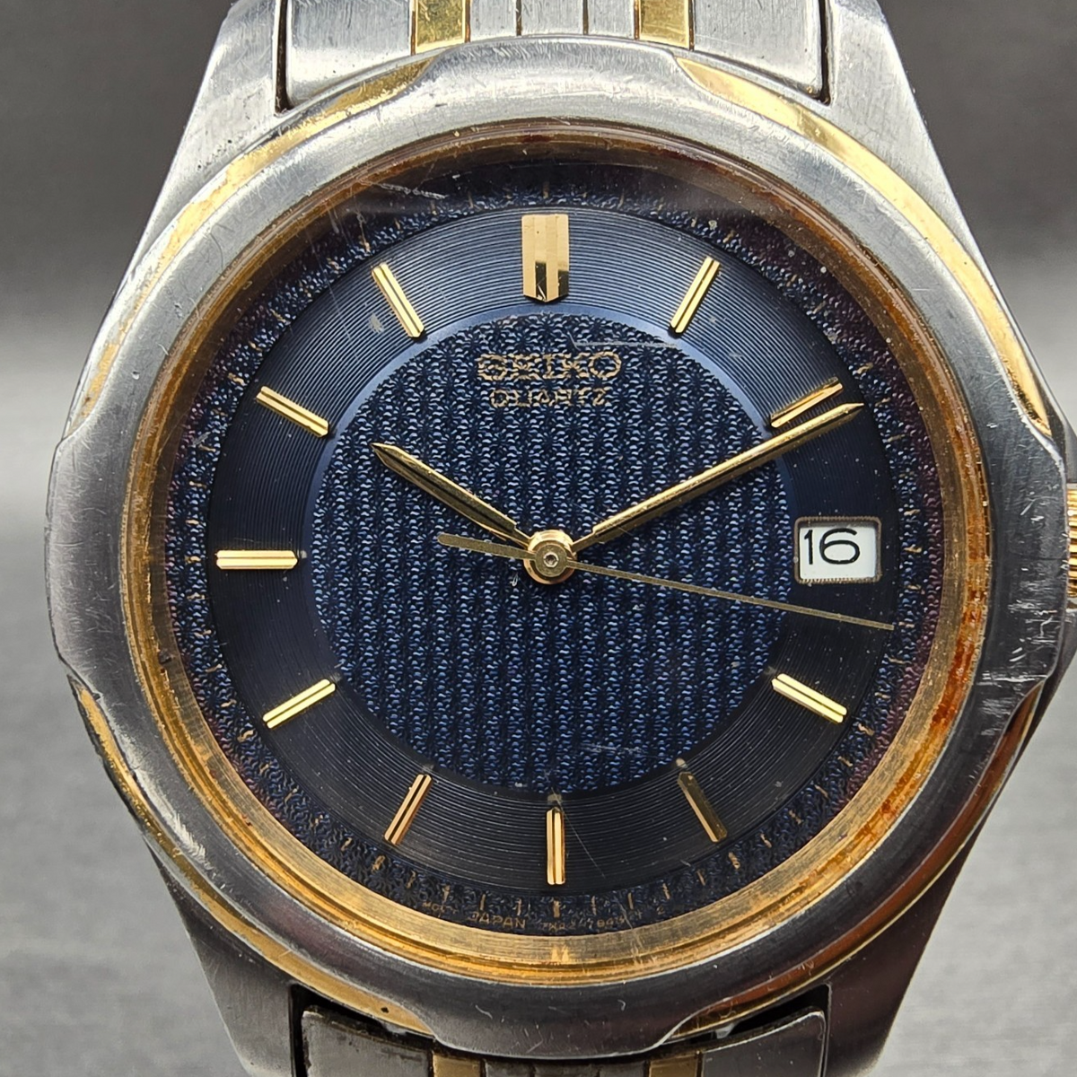 Seiko Watch Men 37mm Blue Dial Two Tone Date Round 7N42-7A90 New Battery Vintage1