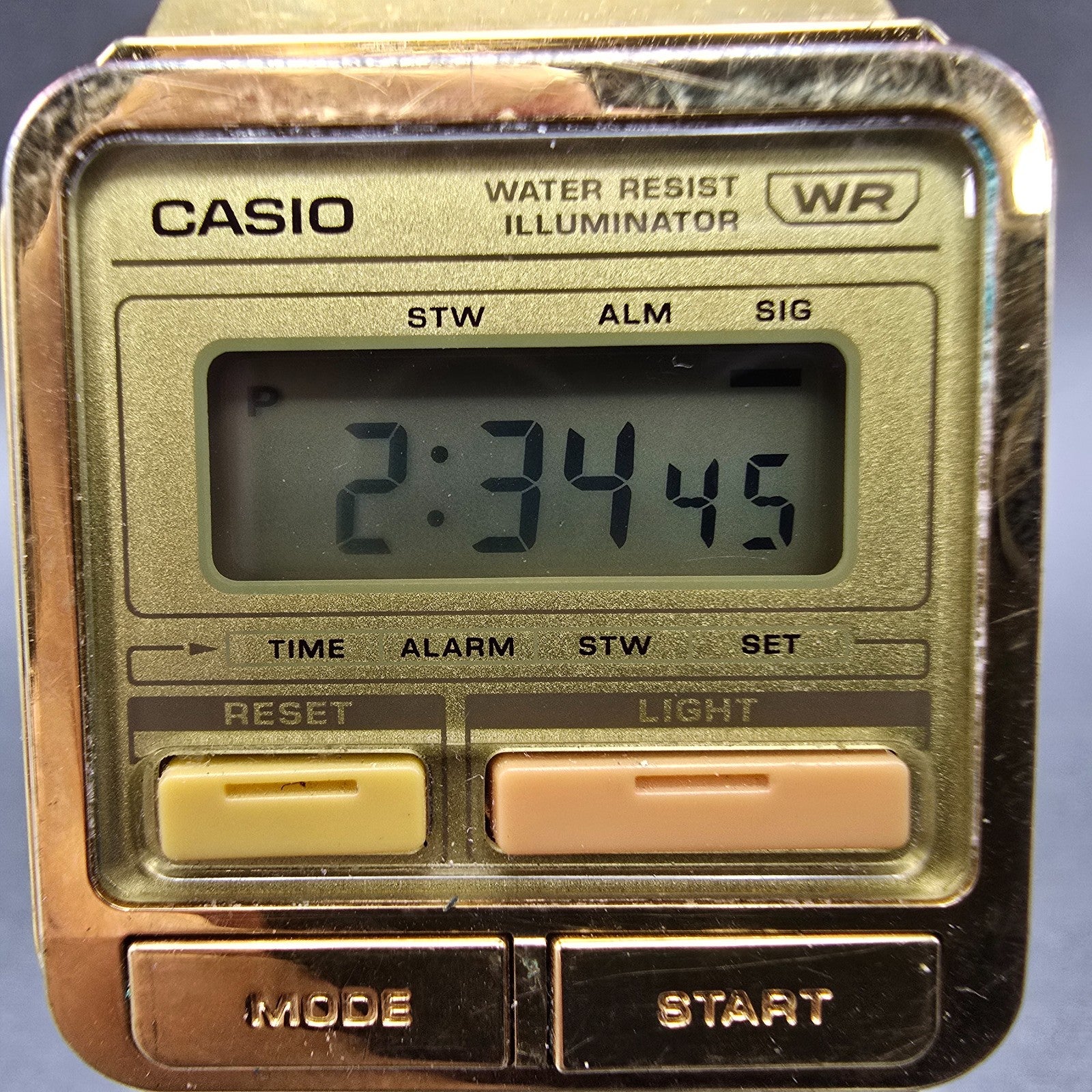 Casio A120WE Watch Men 33mm Gold Dial Gold Tone Alarm Chronograph New Battery1