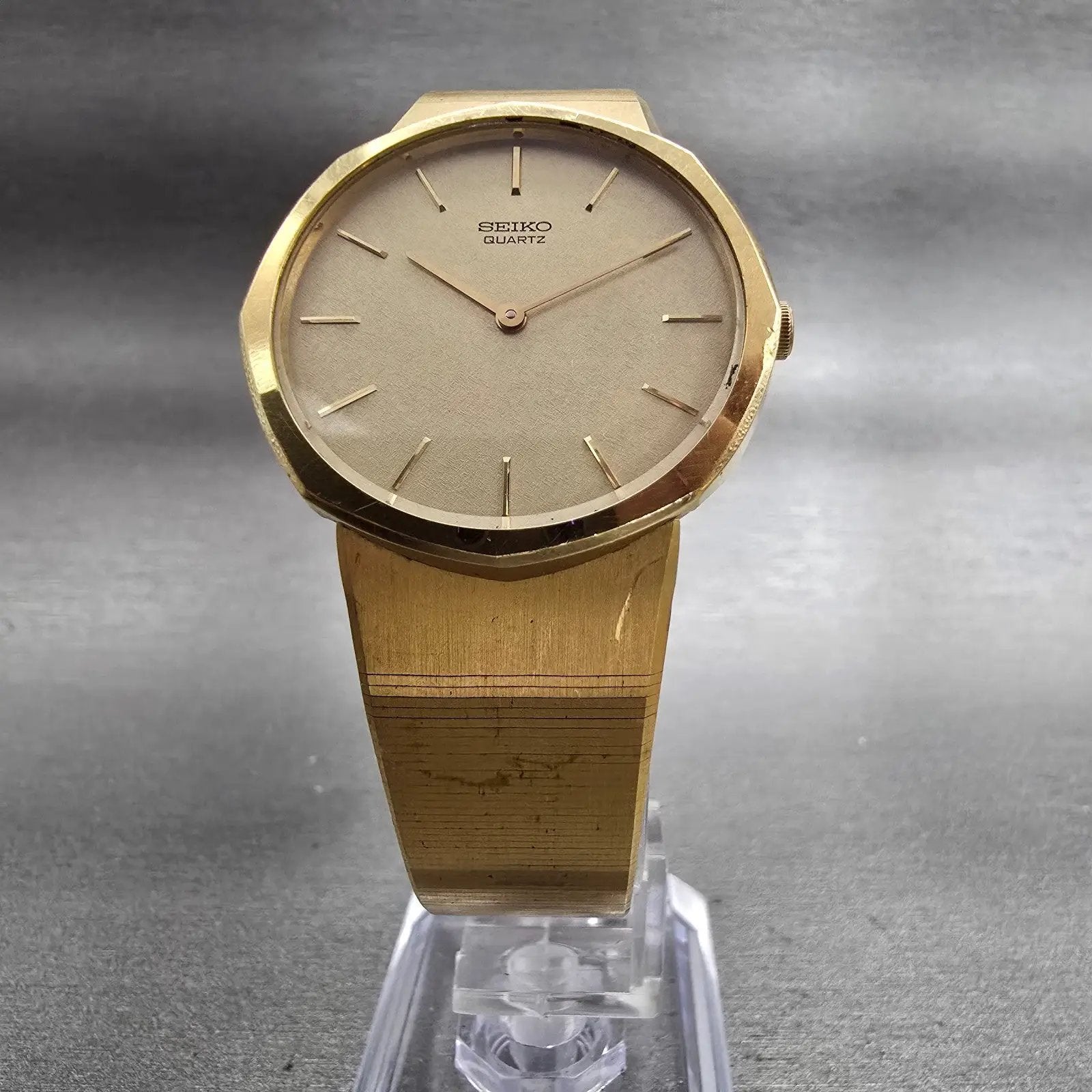Seiko Watch Men 32mm Champagne Dial Gold Tone Round 7430-6009 New Battery VTG5