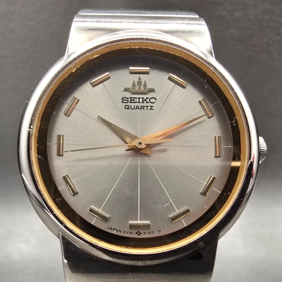 Seiko Watch Women 30mm Silver Dial Silver Tone Round 5Y91-6040 New Battery VTG1