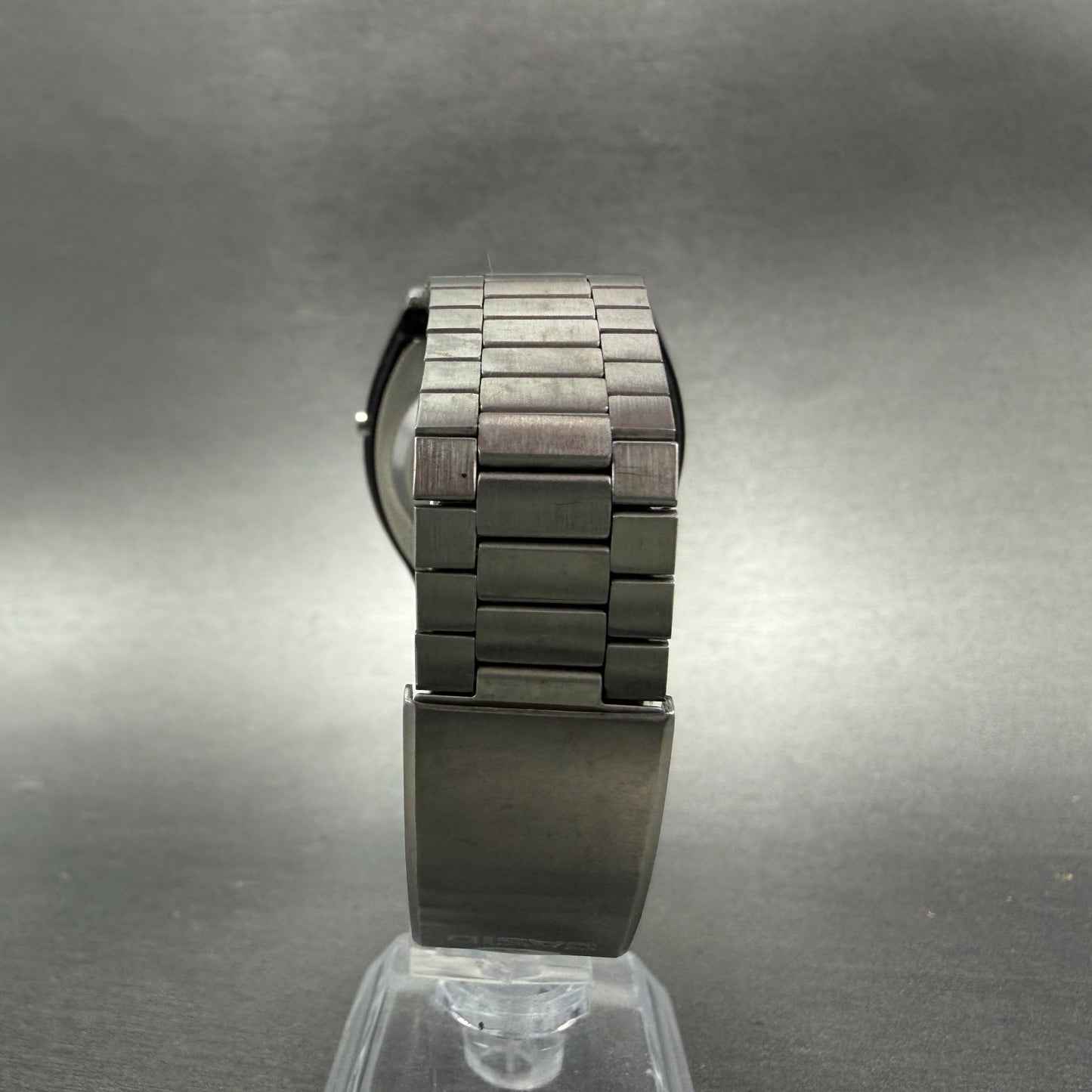 Casio 58 S005 Watch Men 36mm Digital Silver Tone Daydate New Battery Vintage ABC8