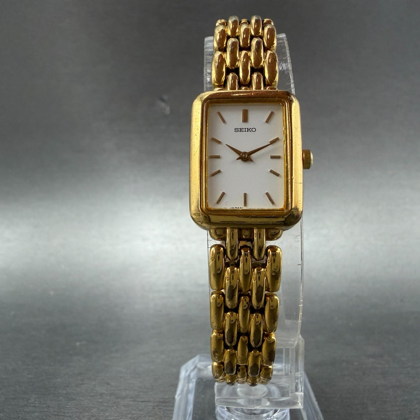 Seiko Tank Watch Women 17mm White Dial Gold Tone Rectangle V400-6169 New Battery5
