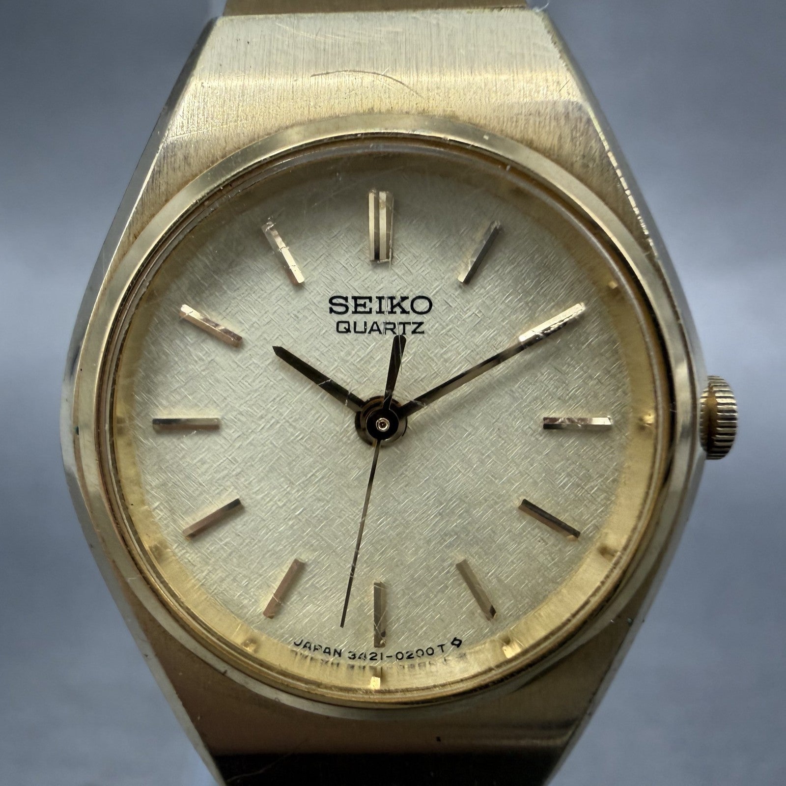 Seiko Watch Women 23mm Champagne Dial Gold Tone Round 3421-0079 New Battery1