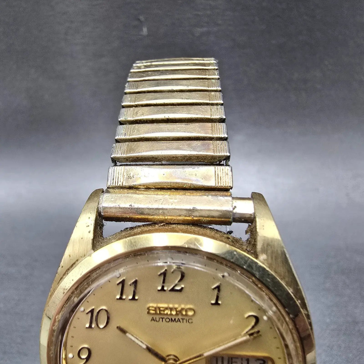 Seiko 5 Automatic Watch Men 37mm Champagne Dial Gold Tone Daydate 7009-3219 Runs4