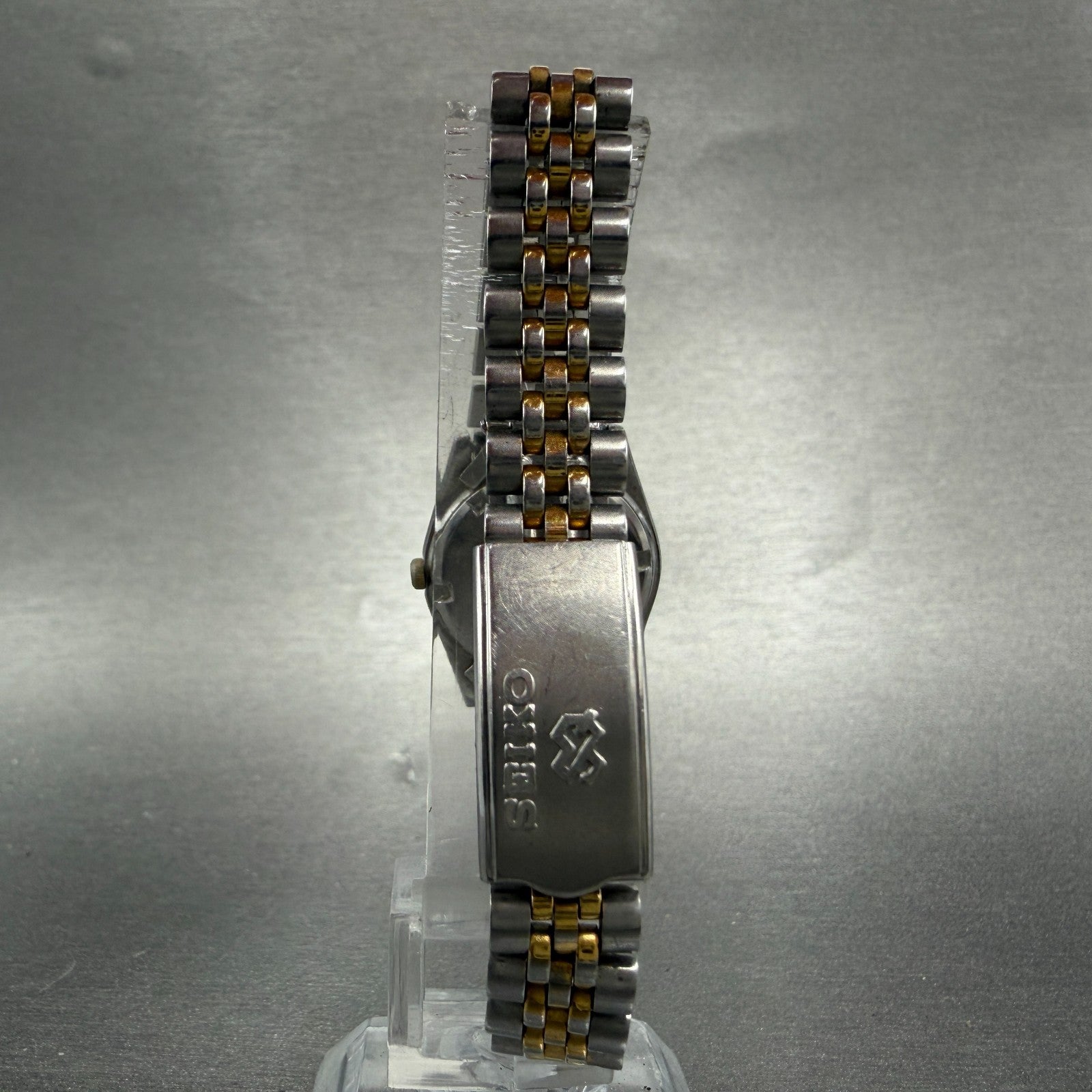 Seiko SQ Watch Women 24mm Blue Dial Two Tone Daydate Round New Battery ABHS7