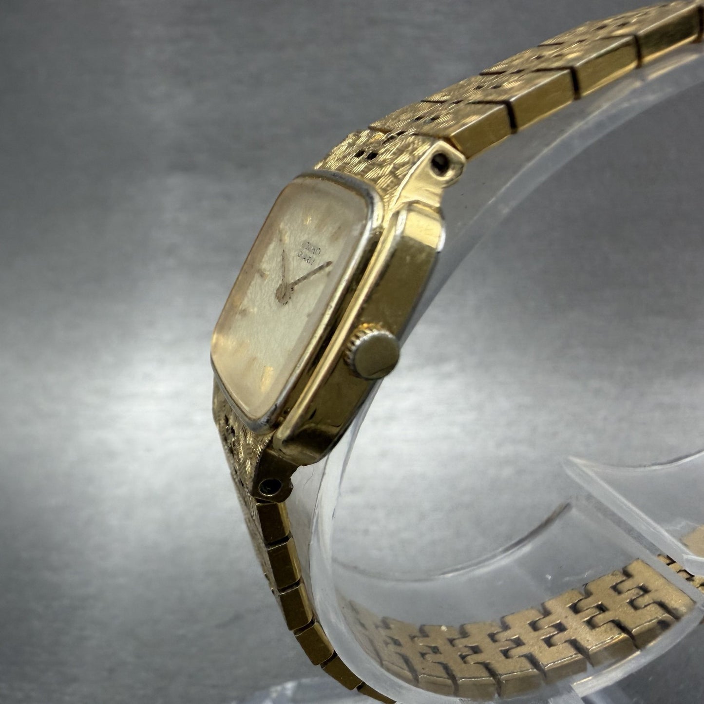 Seiko Watch Women 19mm Champagne Dial Gold Tone Rectangle 1400-6129 New Battery2