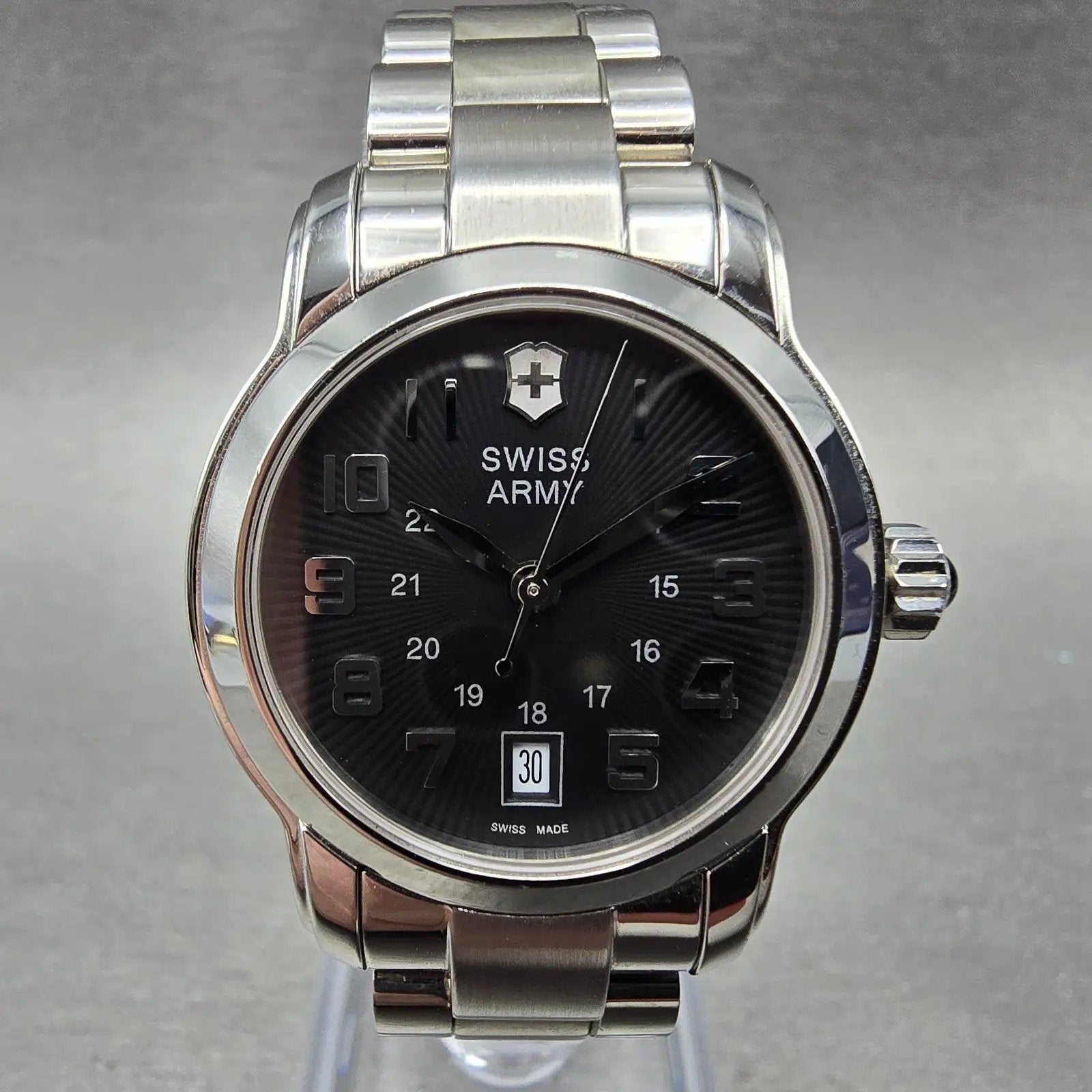 Victorinox Swiss Army Vivante Watch Women 28mm Black Dial Steel Date New Battery0