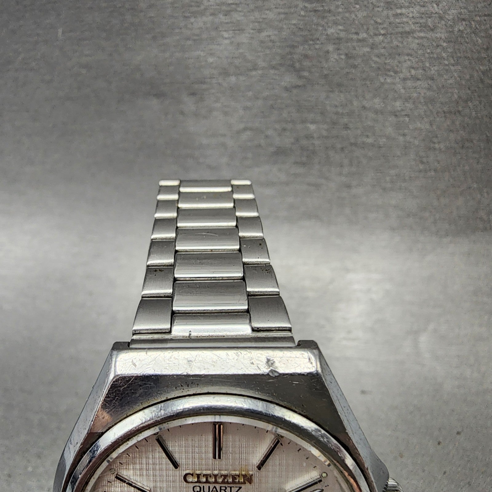 Citizen CQ Watch Men 38mm White Dial Silver Tone Daydate 4730160 PARTS5