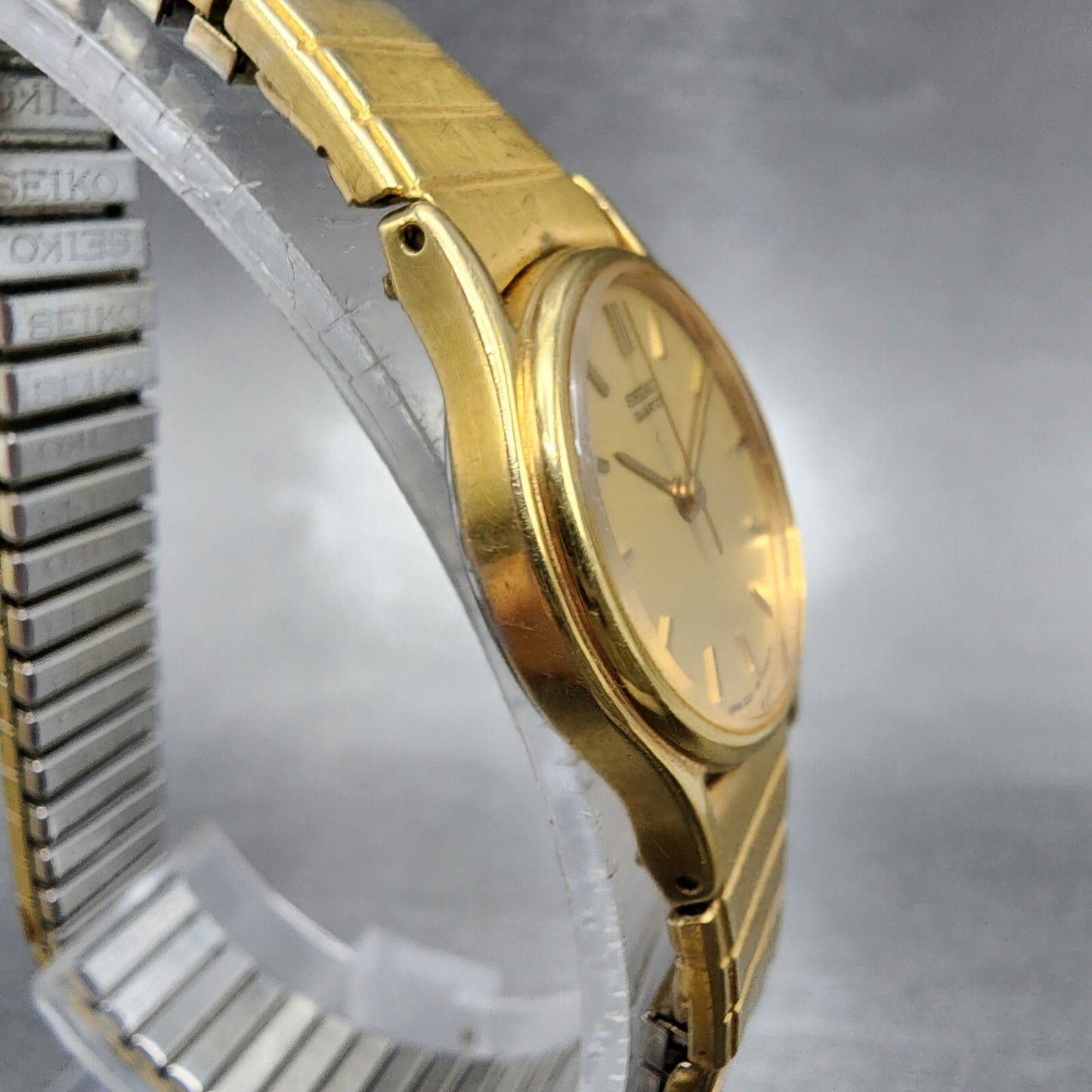 VTG Seiko Watch Women 21mm Gold Dial Gold Tone Round 2C21-0029 New Battery
