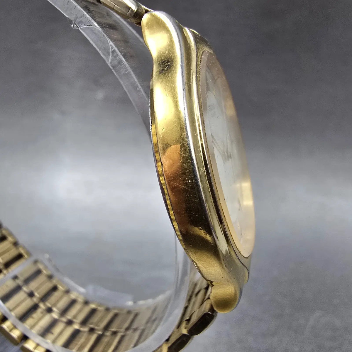 Seiko SX Watch Men 34mm White Dial Gold Tone Round V701-6K00 READ!!! PARTS4