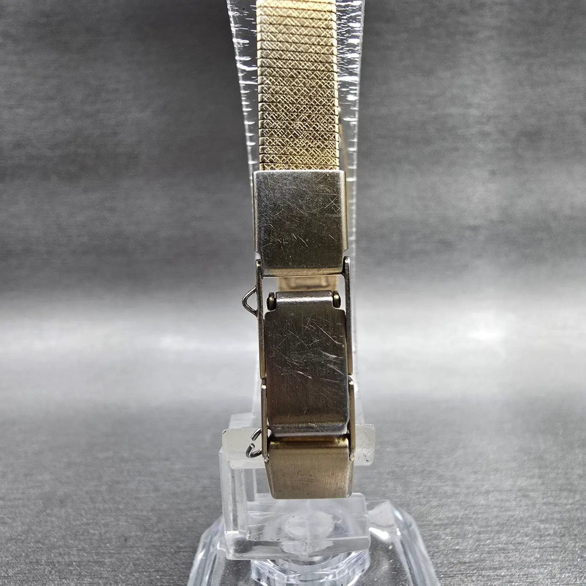 Seiko Watch Women 13mm Ivory Dial Gold Tone Rectangle 2E20-6139 New Battery7
