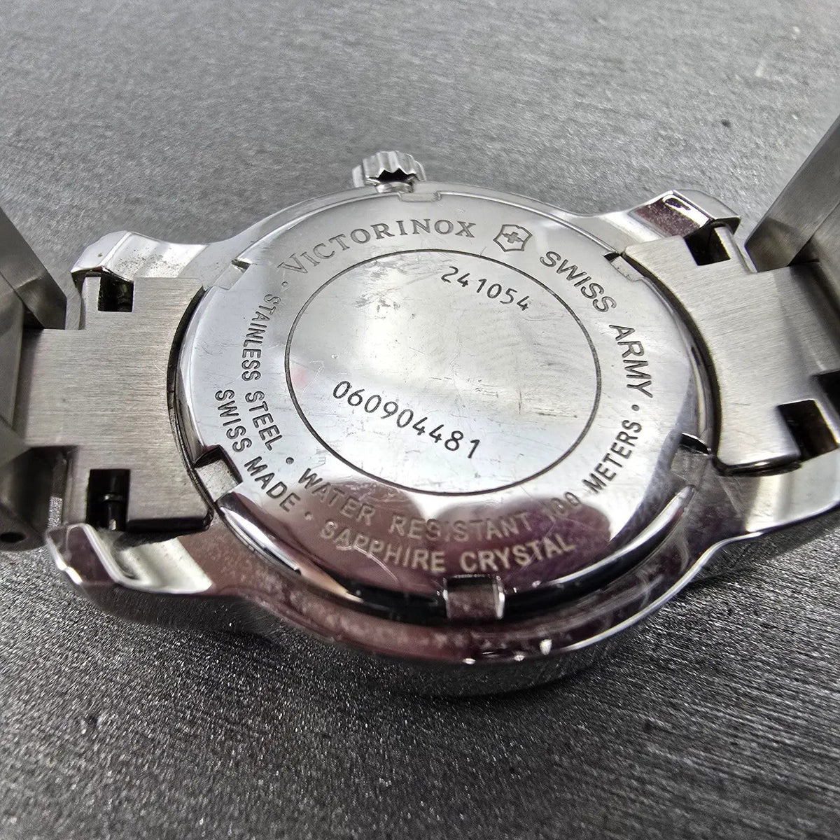 Victorinox Swiss Army Vivante Watch Women 28mm Black Dial Steel Date New Battery9