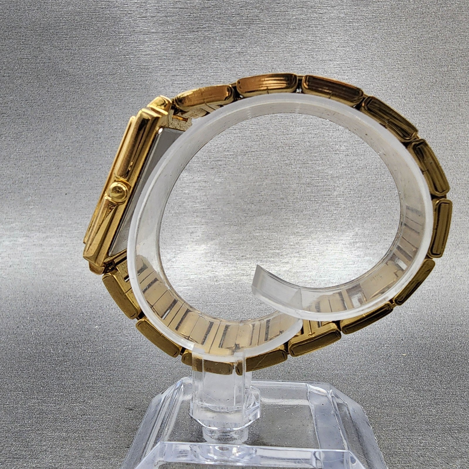 Seiko Tank Watch Men 26mm Champagne Dial Gold Tone Rectangle 7N015C90 New Batt6
