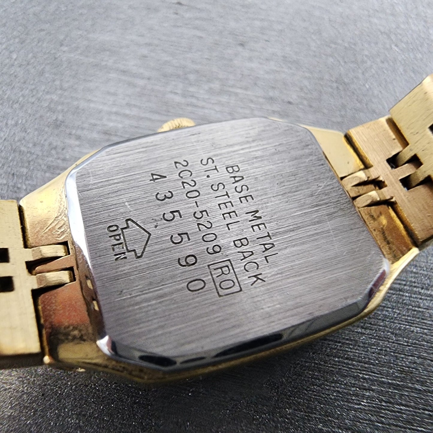 Seiko Watch Women 16mm Gold Dial Gold Tone Octagon 2C205209 New battery8