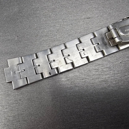 Seiko Solar Watch Men 38mm Black Dial Silver Tone Date READ!!!!!! V157-0AG0 Runs16